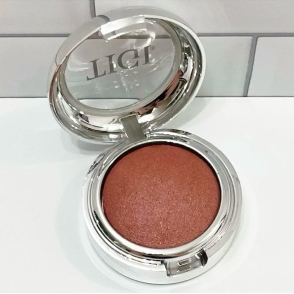 TIGI Cosmetics Haute Glow Blush - Picture 1 of 1